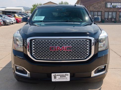Used 2017 GMC Yukon XL Denali w/ Open Road Package AWD/4WD image 6