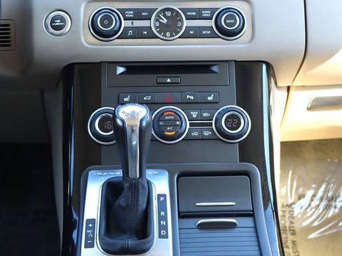 Used 2013 Land Rover Range Rover Sport HSE LUX AWD/4WD image 13