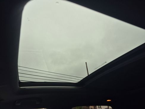 Used 2022 Chevrolet TrailBlazer RS w/ Sun and Liftgate Package image 28