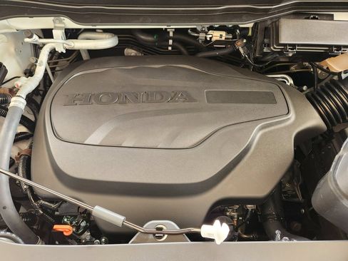 New 2026 Honda Ridgeline Black Edition image 9