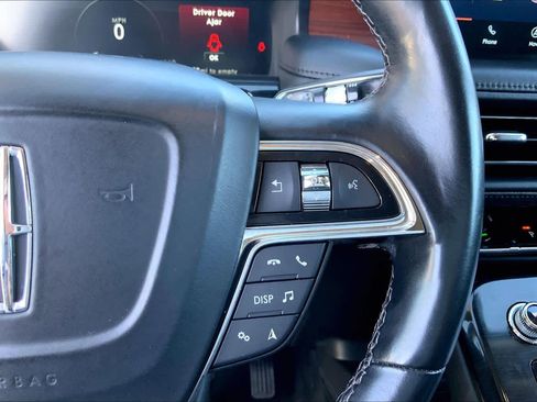 Used 2022 Lincoln Nautilus Reserve image 24