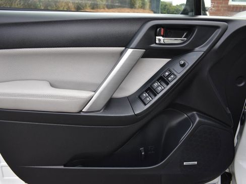 Used 2018 Subaru Forester 2.5i Limited image 16