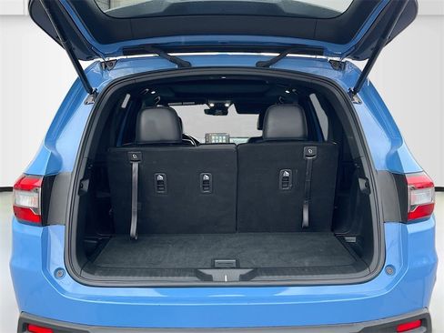 Used 2025 Honda Pilot TrailSport image 26