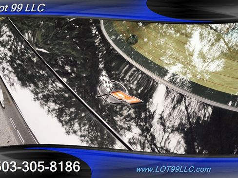 Used 2004 Chevrolet Corvette Coupe w/ Preferred Equipment Group image 30