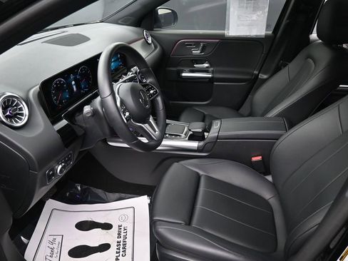 Used 2022 Mercedes-Benz GLA 250 4MATIC w/ Premium Package image 22