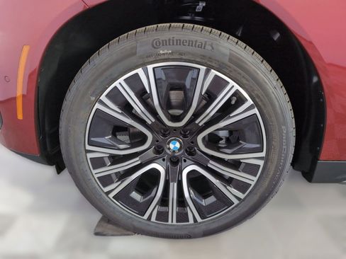 Used 2025 BMW X3 xDrive30i w/ Premium Package image 9