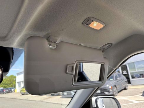 Used 2020 Hyundai Venue SEL FWD image 27