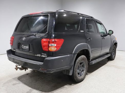 Used 2002 Toyota Sequoia SR5 image 2