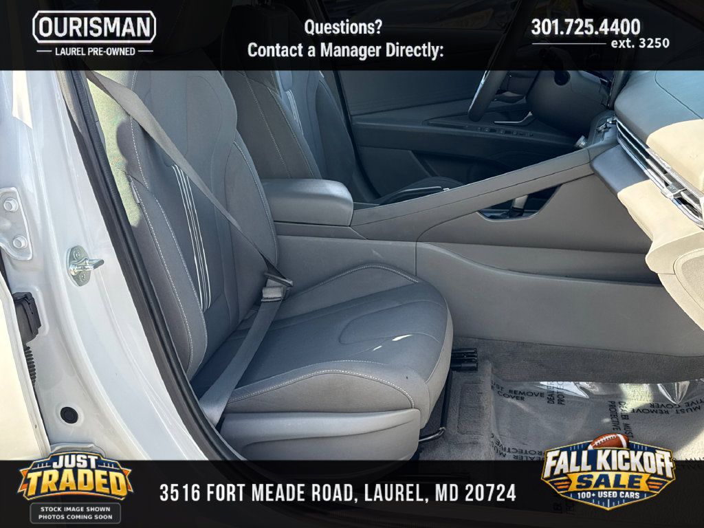 Used 2024 Hyundai Elantra SEL FWD image 20