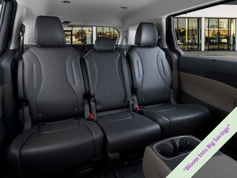 New 2026 Kia Carnival EX FWD image 16