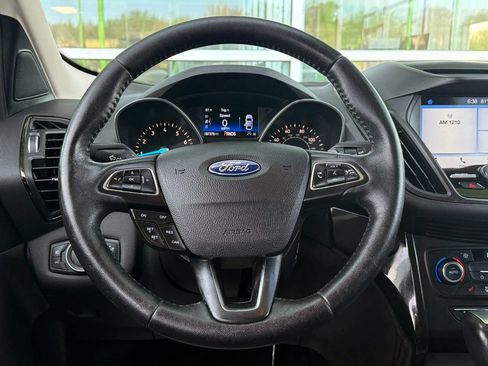 Used 2017 Ford Escape Titanium image 17
