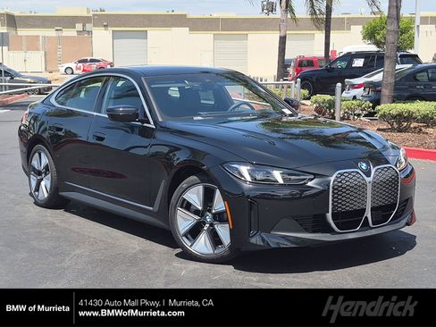 New 2026 BMW i4 eDrive40 w/ Parking Assistance Package RWD image 1