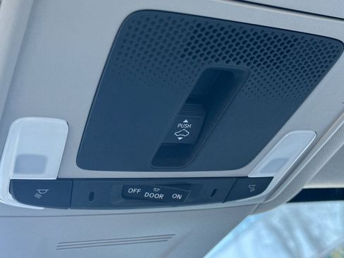 Used 2026 Honda CR-V EX-L image 23