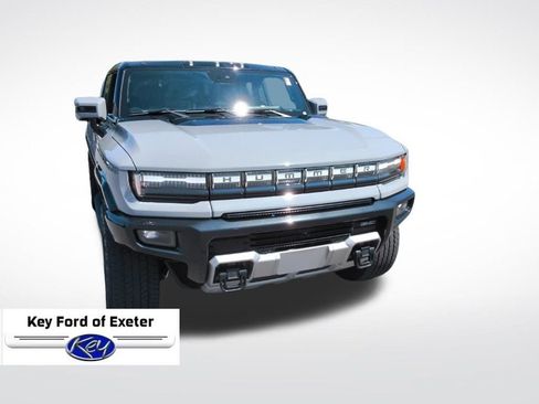 Used 2025 GMC Hummer EV 2X AWD/4WD image 2