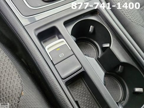 Used 2019 Volkswagen e-Golf SE w/ Driver Assistance Package image 21