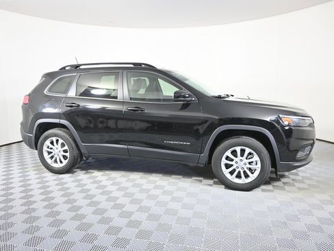 Used 2022 Jeep Cherokee Latitude Lux w/ Sun & Sound Group image 8
