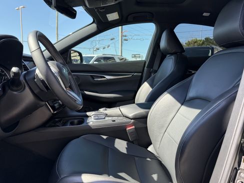 Certified 2025 INFINITI QX55 Luxe w/ Cargo Package image 10