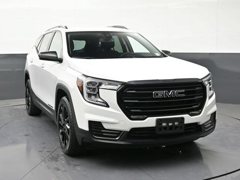 Used 2023 GMC Terrain SLE w/ Elevation Edition AWD/4WD image 7