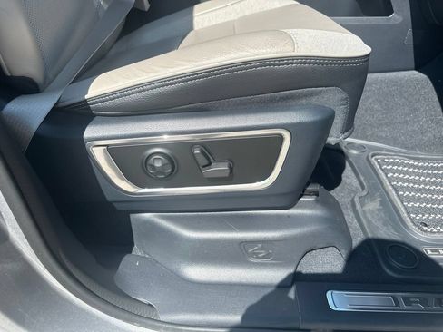 Used 2023 RAM 1500 Limited AWD/4WD image 28