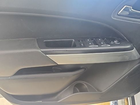 Used 2022 Chevrolet Colorado LT w/ LT Convenience Package image 16