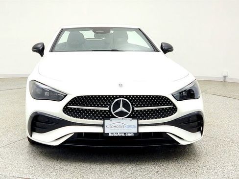Used 2025 Mercedes-Benz CLE 450 4MATIC Cabriolet image 2