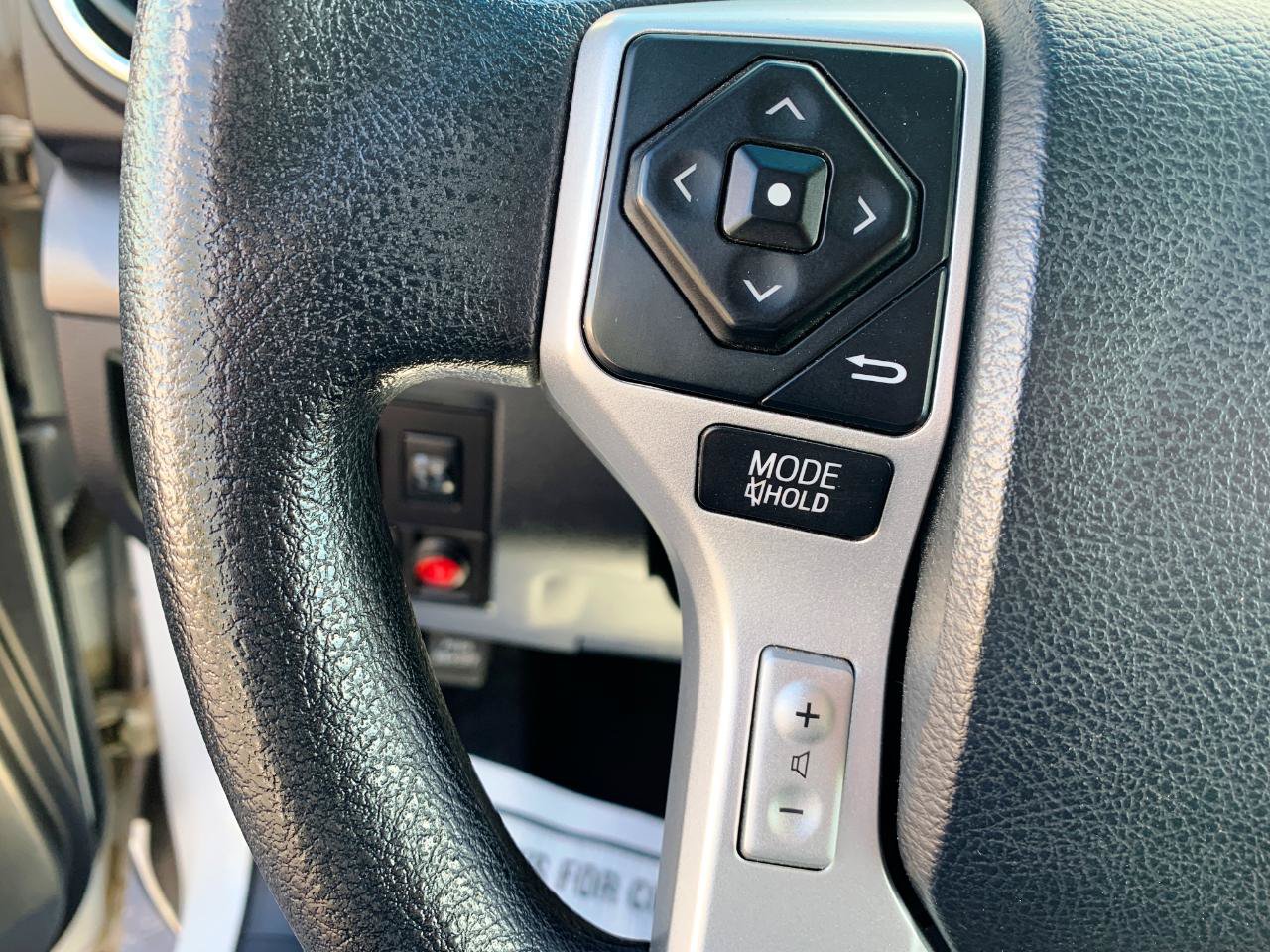 Used 2017 Toyota Tundra SR AWD/4WD image 10