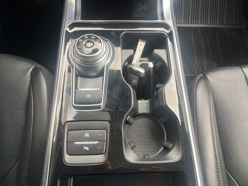 Certified 2020 Ford Edge Titanium image 26