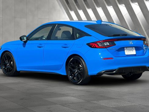 Used 2023 Honda Civic Sport image 6