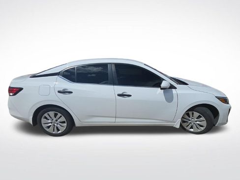 Used 2024 Nissan Sentra S FWD image 8