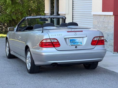 Used 2000 Mercedes-Benz CLK 320 Cabriolet image 13