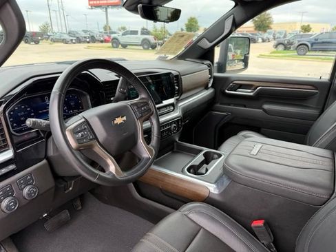Used 2024 Chevrolet Silverado 2500 High Country w/ High Country Premium Package AWD/4WD image 13