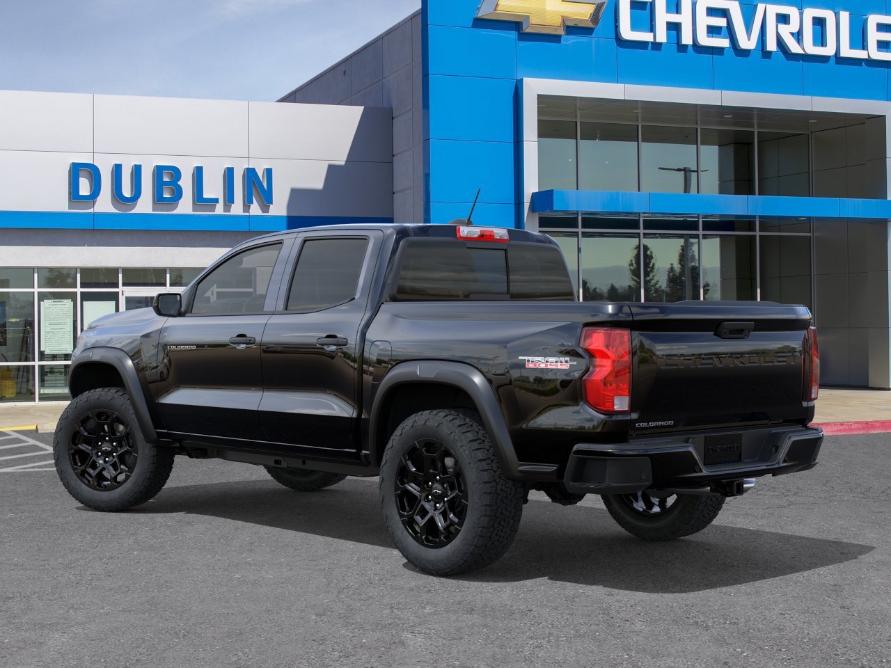 Used 2026 Chevrolet Colorado Trail Boss AWD/4WD image 3