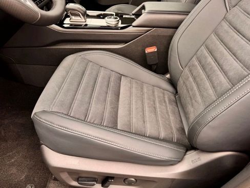New 2026 Mitsubishi Outlander SE FWD image 24