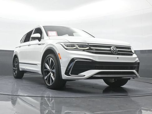Used 2023 Volkswagen Tiguan SEL R-Line AWD/4WD image 72