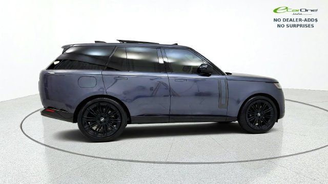 Used 2024 Land Rover Range Rover SE AWD/4WD image 9