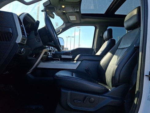 Used 2021 Ford F250 Lariat image 13