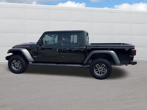Used 2025 Jeep Gladiator Mojave w/ Safety Group AWD/4WD image 2