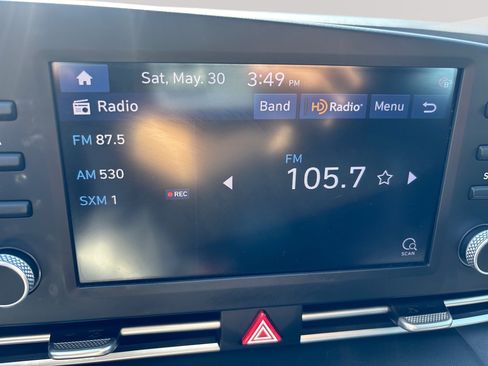 Used 2023 Hyundai Elantra Blue FWD image 12