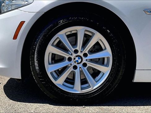 Used 2015 BMW 528i Sedan RWD image 12