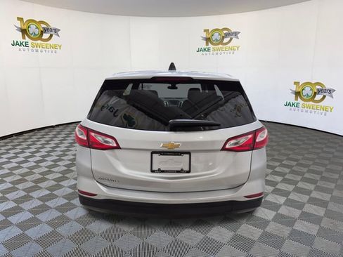 Used 2020 Chevrolet Equinox LS w/ LS Convenience Package FWD image 9