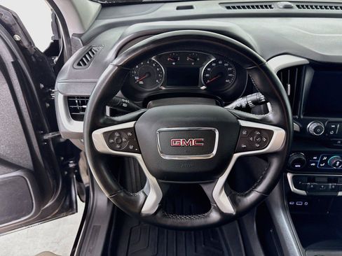 Used 2023 GMC Terrain SLT AWD/4WD image 18