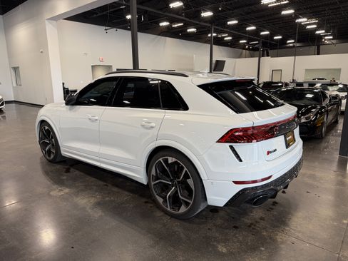 Used 2024 Audi RS Q8 AWD/4WD image 5
