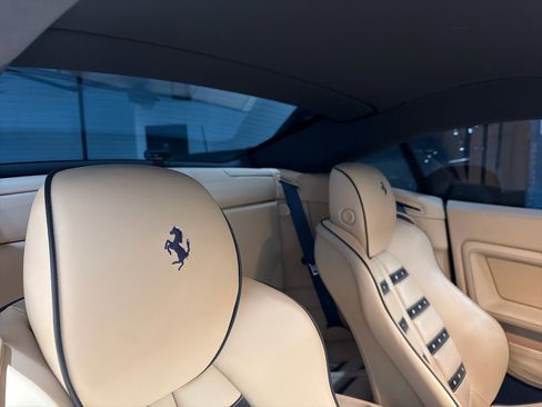 Used 2013 Ferrari California image 25