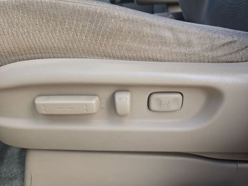 Used 2012 Honda Odyssey EX image 16