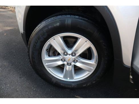 Used 2018 Chevrolet Trax LS AWD/4WD image 15