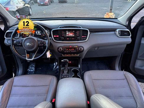 Used 2016 Kia Sorento EX image 24