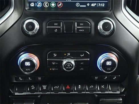 Used 2023 GMC Sierra 3500 AT4 image 31