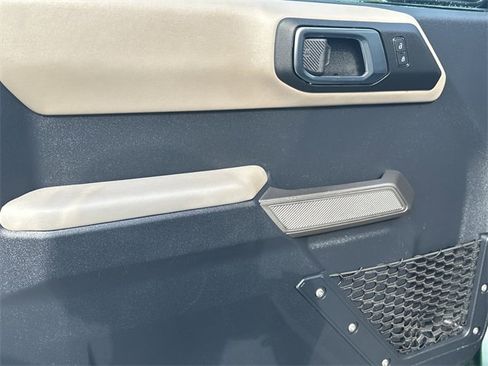 Used 2022 Ford Bronco Wildtrak image 10