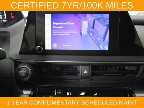 Used 2025 Toyota Prius LE FWD image 24