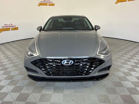 Used 2022 Hyundai Sonata Limited w/ Preferred Accessory Package image 9